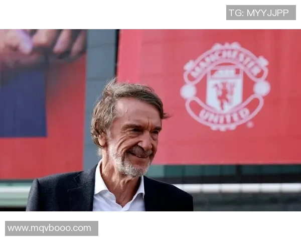 冲突升级！曼联与教练发生激烈争执